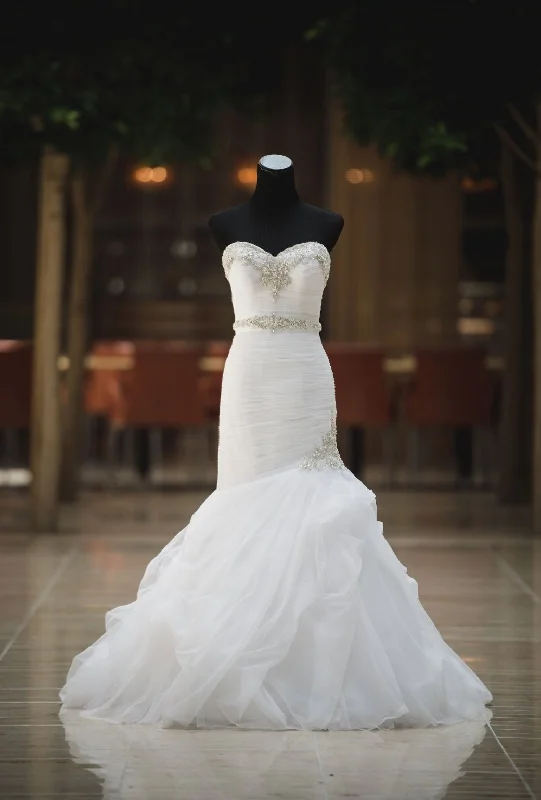 The Best Prices Allure Bridals 9002