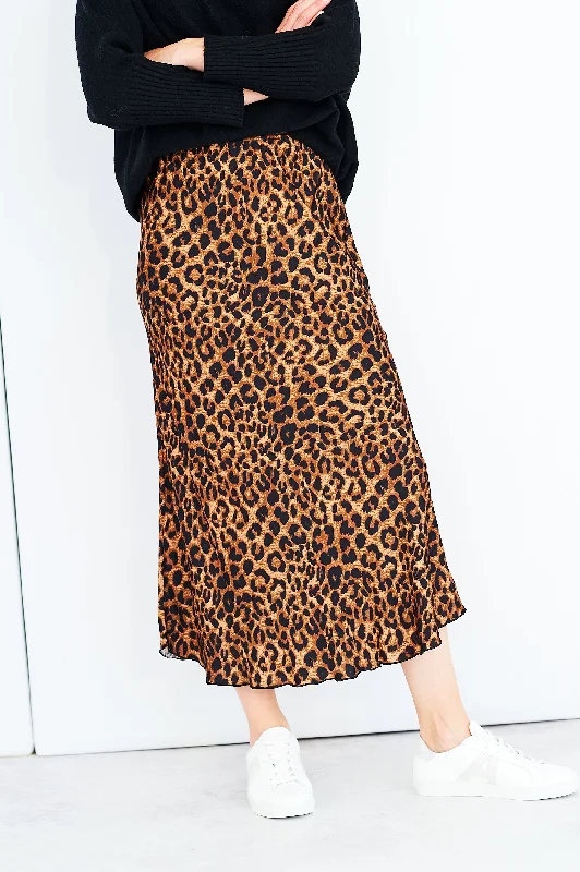 Pilar satin skirt in leopard print